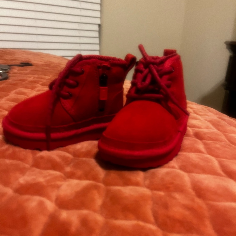 UGGs- infant - Picture 1 of 4